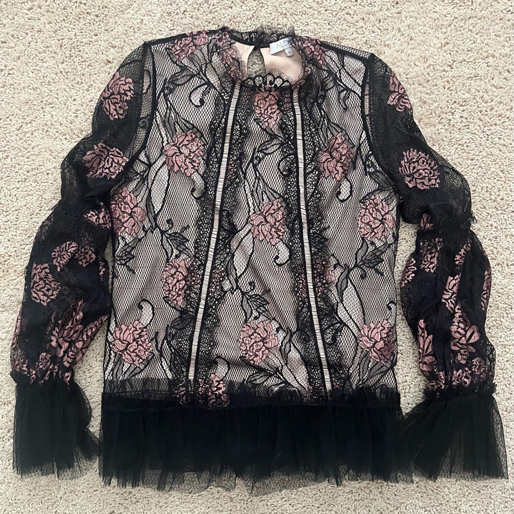 Alexis Floral Lace Long Sleeve Top
